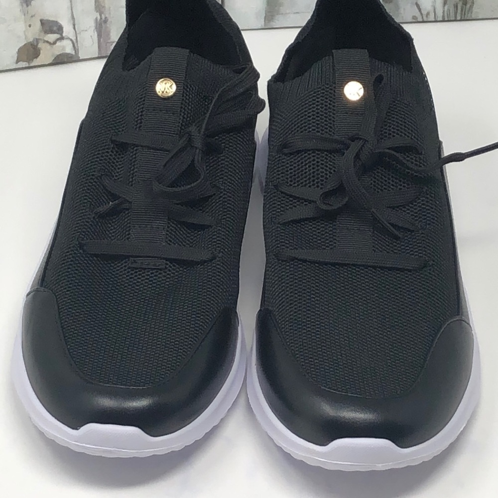 NWT Michael Kors women’s sneakers - Picture 9 of 12